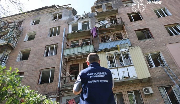 РФ вдарила по житловому будинку Харкова ракетою 