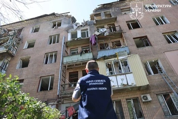 РФ ударила по жилому дому Харькова ракетой "Бандероль": два человека погибли, 34 пострадали