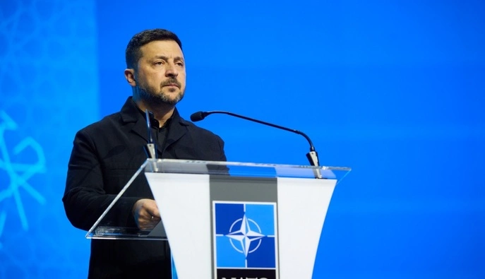 Зеленский говорит, что не поедет в Москву на переговоры: Там опасно, украинские дроны летают