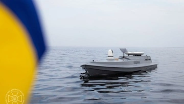 СБУ показала, як дрон Sea Baby уразив танкер "тіньового флоту" РФ у Чорному морі