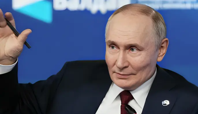 Рейтинг Путина снова упал: социологический центр зафиксировал второе снижение подряд