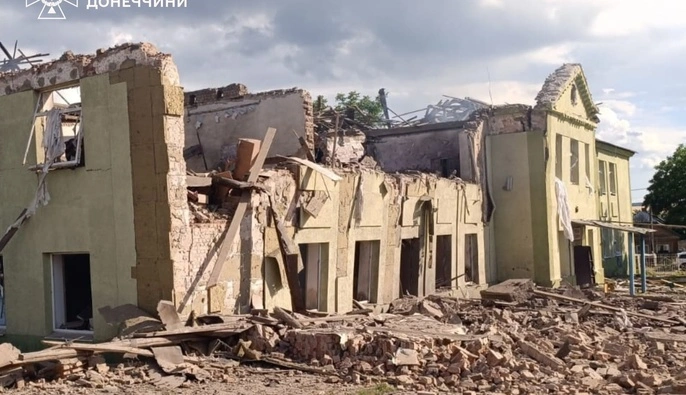 Оккупанты нанесли авиаудар по Славянску: погиб мужчина, еще три человека ранены