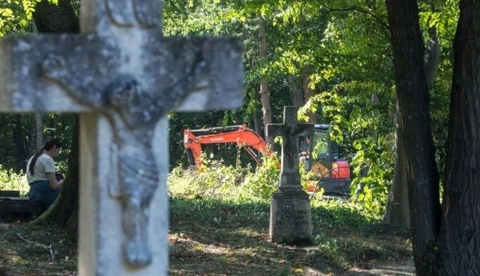 Зеленський заявив, що Україна зацікавлена у прискоренні пошукових робіт на Волині