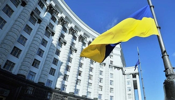 Перестановки в Кабміні не дадуть швидкого результату: екснардеп розповів деталі