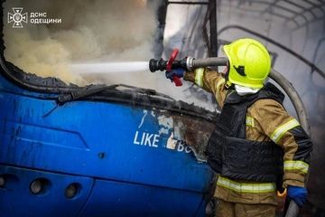 Россия ударила по гражданскому судну в украинском порту: погибли трое моряков
