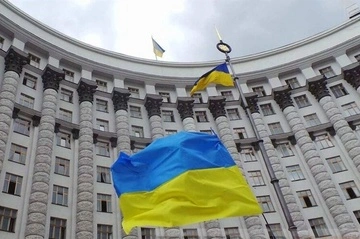 Кабмин могут обновить на 20–25%: нардеп рассказал о возможной перезагрузке правительства