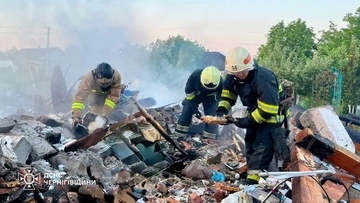 На Черниговщине дрон РФ разрушил жилой дом: пострадали три человека