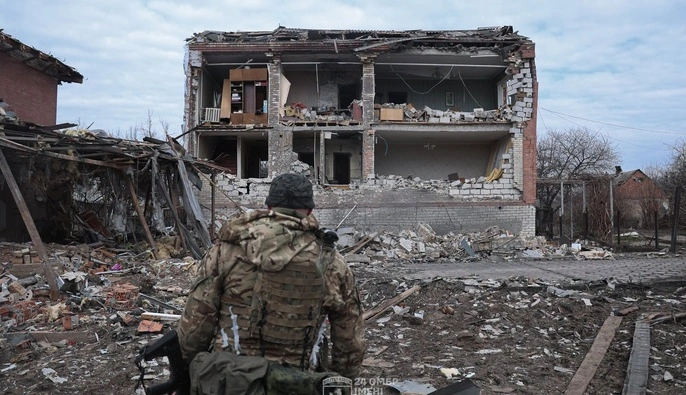 "Сильно понівечена обстрілами.": військові показали, який вигляд має Дружківка на Донеччині — фото