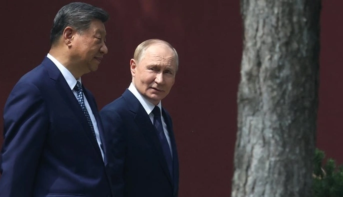 Китай формирует влияние на будущую элиту России перед возможной сменой власти - эксперт