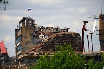 Колись популярний готель у Маріуполі став руїною: який він має вигляд