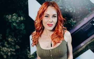 "Стало погіршуватися": Олена Тополя розповіла про операцію та шрам, якого не хоче позбавлятися