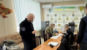 Дело должностного лица Ровенского ТЦК, принимавшего взятки за отсрочки, направлено в суд
