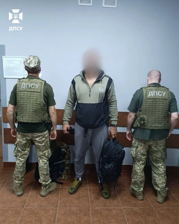 Пограничники задержали мужчину, который незаконно пересек границу со стороны Румынии