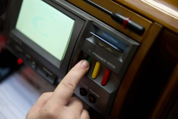 У "Слузі народу" одностайно підтримали склад Кабміну, крім двох міністрів – нардепка