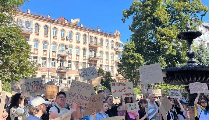 Протесты не утихнут: президенту придется принять новые кадровые решения в руководстве ВСУ — Потураев