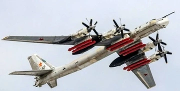 СБУ знищила російський Ту-95 за 800 км від кордону України – Зеленський