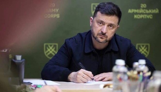 Зеленський підтвердив удари по логістичних об’єктах РФ за 700 кілометрів від фронту