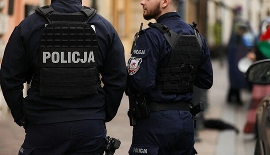 У Польщі чоловік напав на українського підлітка через розмову українською мовою