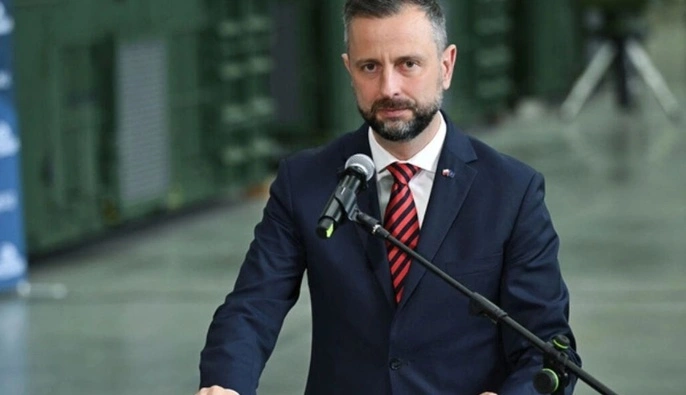 "Відірвані від реальності": міністр оборони Польщі розкритикував заклики до послаблення допомоги Україні