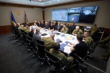 Зеленський запровадив постійні наради між ЗСУ, урядом і оборонним сектором 