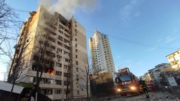 После российских атак в Шевченковском районе Киева повреждено около 400 домов