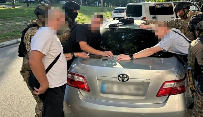 В Днепре избили волонтера и забрали у него средства, предназначенные для ВСУ