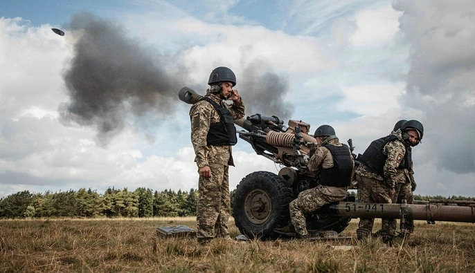 WSJ: Київ хоче виробляти гаубиці перед складнішими проєктами, зокрема випуском ракет Patriot 