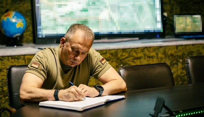 Сырский выступил с заявлением после отставки с поста главнокомандующего ВСУ: «Я буду служить Украине до Победы»