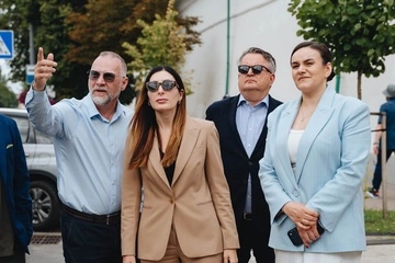Блогерша Лора Лумер посетила Киево-Печерскую лавру и показала последствия российской атаки