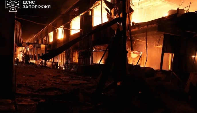 Зеленський після нічної атаки РФ закликав партнерів прискорити посилення ППО України