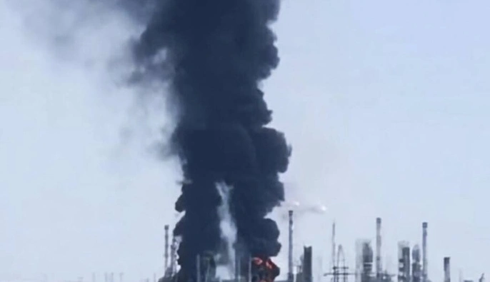 ССО підтвердили повторне ураження Тюменського НПЗ: дрони подолали понад 2000 км