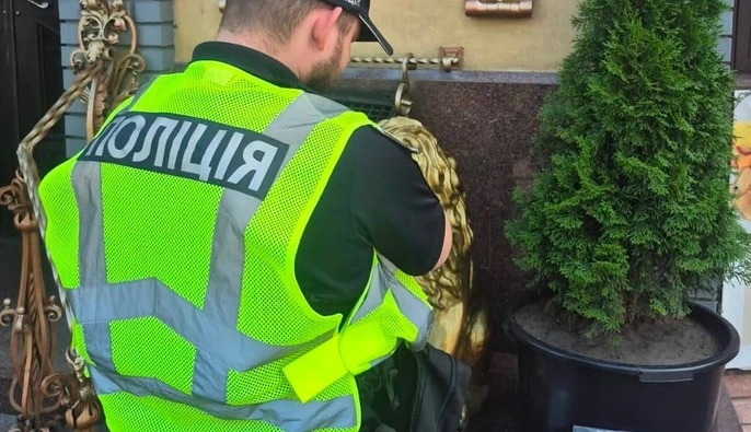 У ресторана в Киеве нашли гранаты: что известно