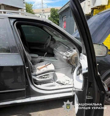 У Києві чоловік підпалив авто свого психолога: був незадоволений терапією