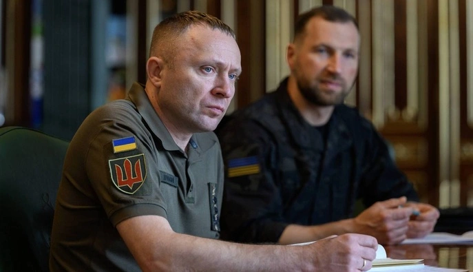 Хто міг очолити ЗСУ замість Драпатого: кого розглядав Зеленський на посаду головкома