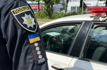 Полиция объявила о проведении спецоперации на Буковине: мужчина открыл огонь по правоохранителям