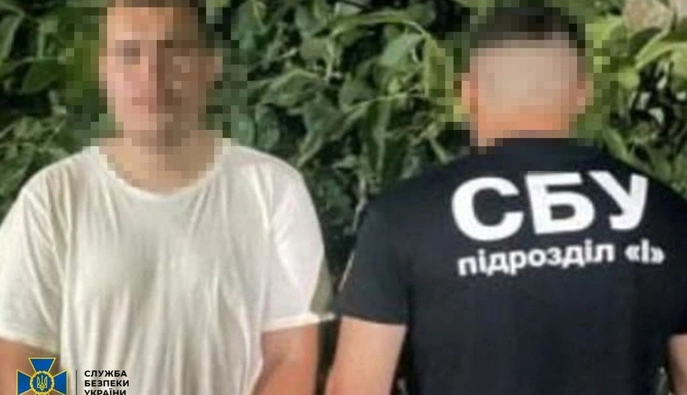 СБУ затримала двох підлітків, які займалися підпалами на Одещині та Вінниччині 