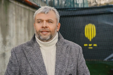Техника для современной войны: Григорий Козловский и Emily Resort передали электробайки артиллеристам