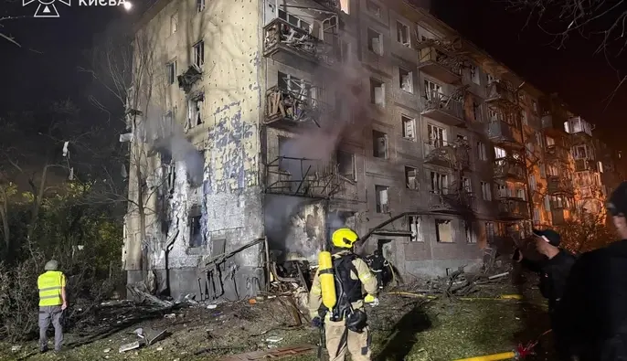 Россия ударила баллистикой по Киеву: есть погибшие и десятки раненых