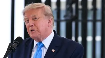 Трамп заявил об отказе от новых ударов по Ирану в интересах переговоров