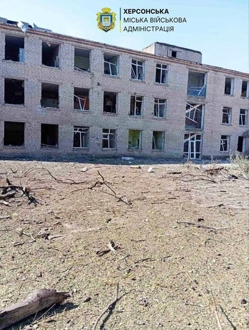 На Херсонщині внаслідок атаки ворога зазнали пошкоджень соціальні об'єкти 