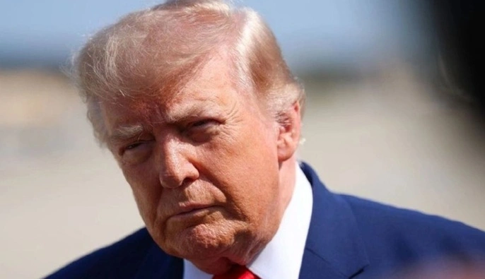 Трейдерам почали продавати ранній доступ до дописів Трампа