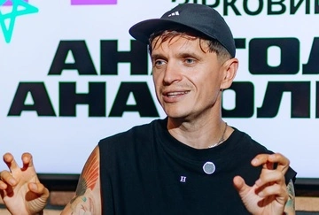 "У мене проста позиція": Анатолій Анатоліч відповів на закиди, чому він не на фронті