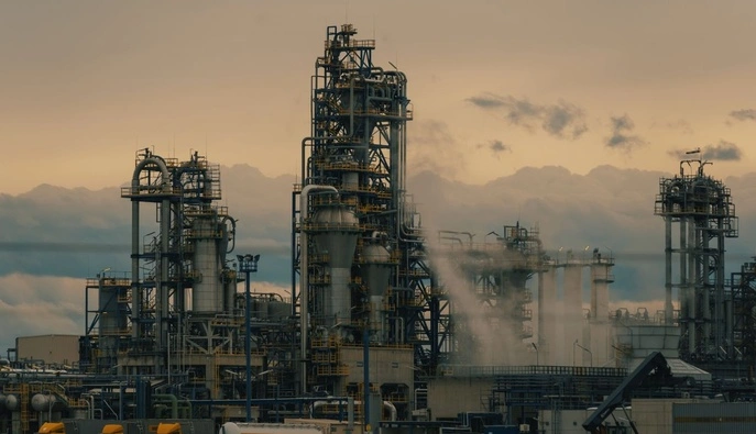 Майбутнє російської нафти тепер залежить від кількості дронів, що є в України — Bloomberg