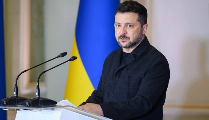 Світ повинен бачити це: Зеленський відреагував на удар РФ по продавцю овочів у Херсоні