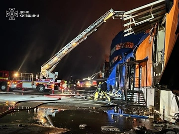 Російський ракетний удар знищив найбільший склад Rozetka у Броварах