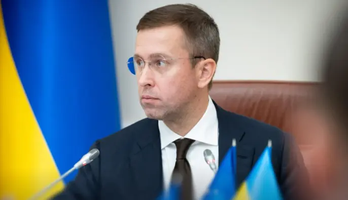 Уряд терміново зустрінеться з бізнесом через російський ракетний терор — Корецький