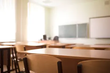 З 1 вересня вчителям підвищать зарплати, а студентам – стипендії: що вирішив уряд