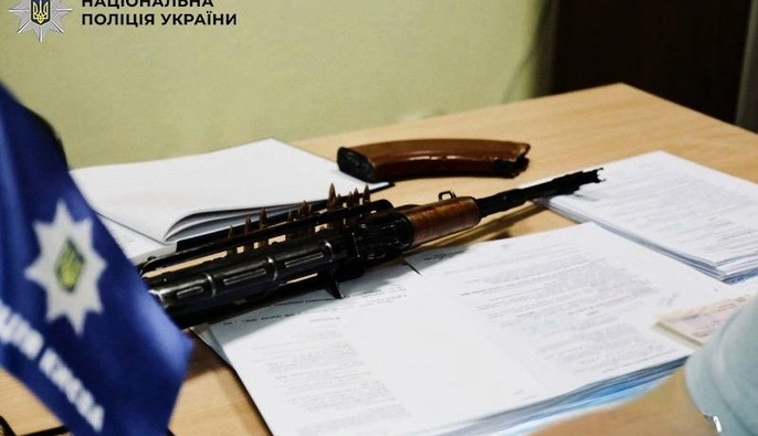 Легализация оружия в Киеве: сколько единиц оружия и патронов зарегистрировали жители города
