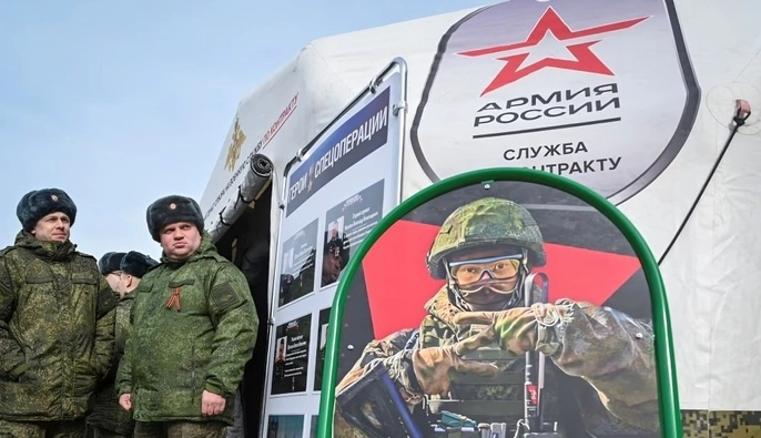 Российские вербовщики скрывают правду о войне, чтобы набрать новых бойцов — что известно об этой схеме