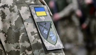 Кабмін зобов'язав податкову передавати дані про чоловіків до ТЦК: юрист розповів деталі